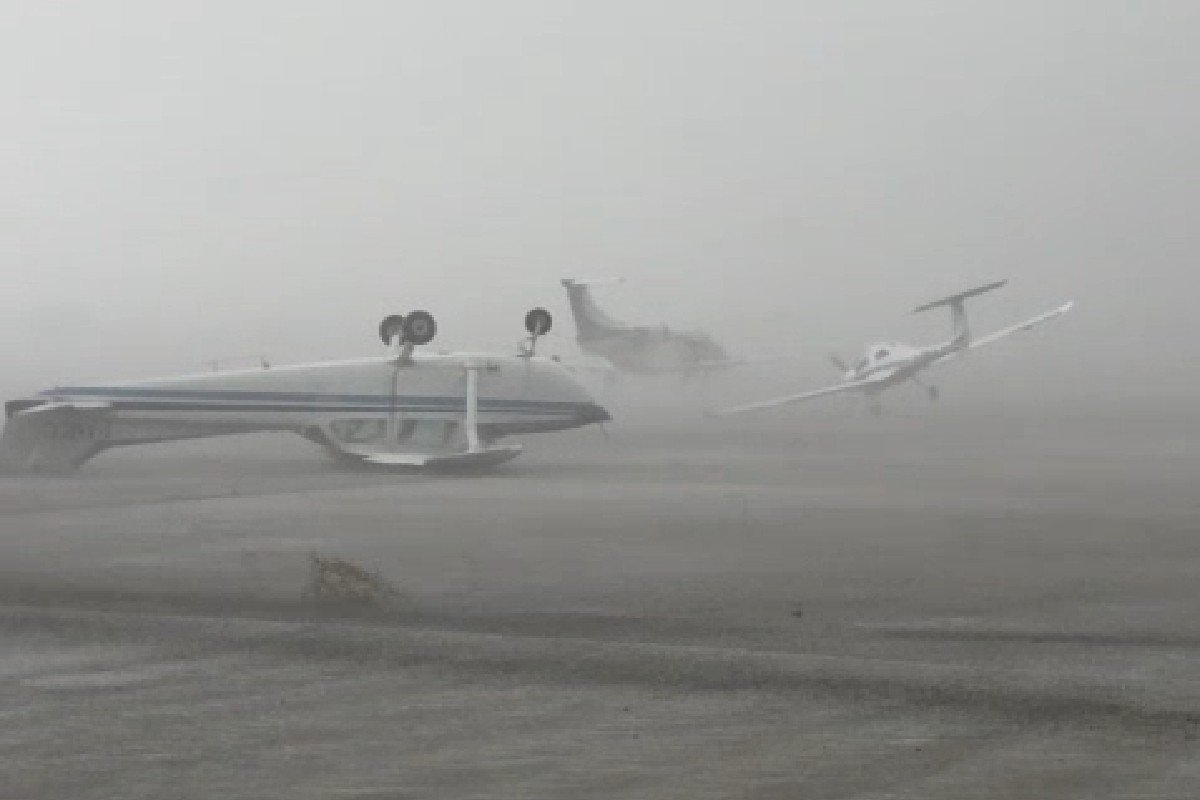 VÍDEO: avião capota e é arrastado durante tempestade com ventos de até 120km/h na Itália