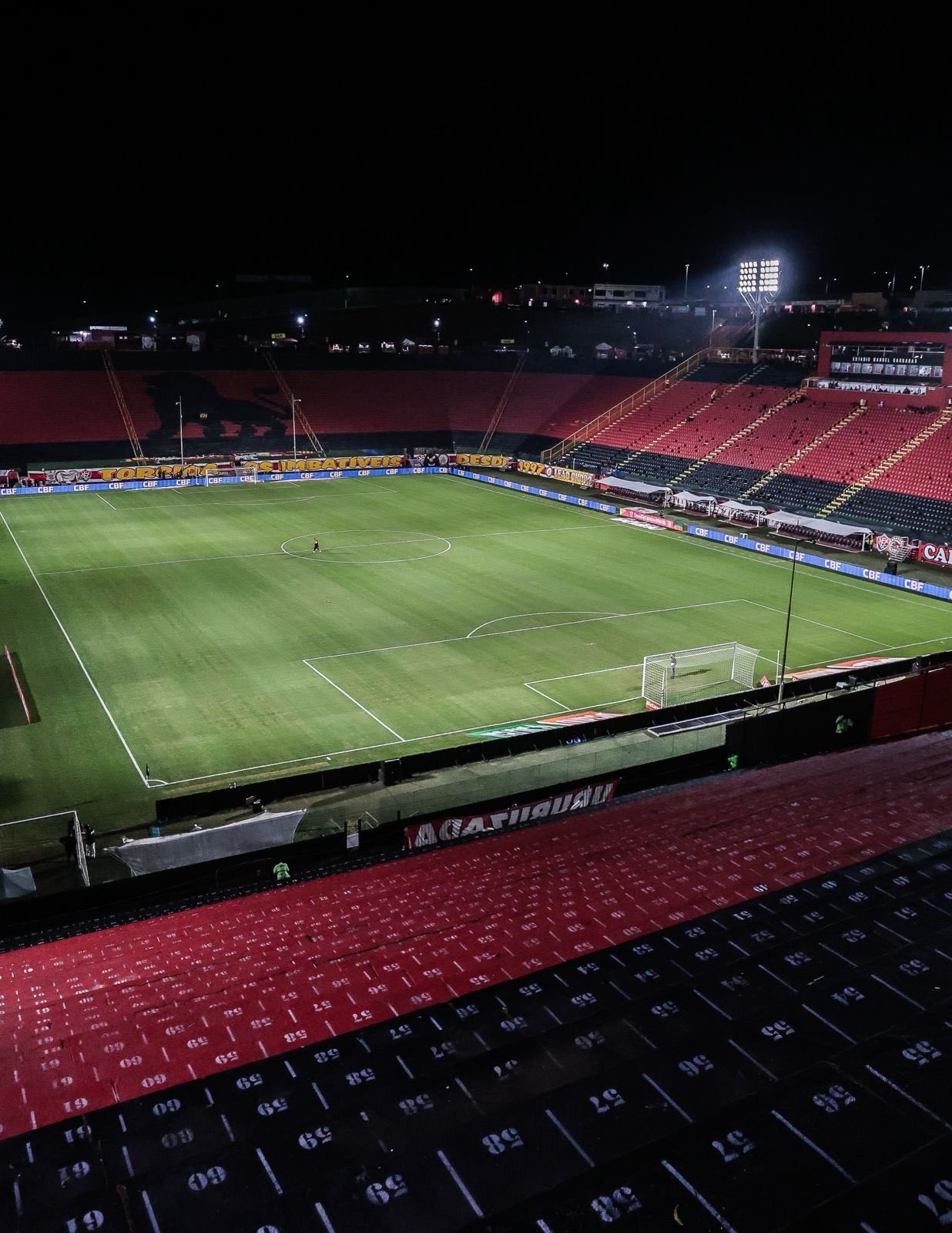 Vitória x Botafogo: onde assistir ao vivo, horário e escalações