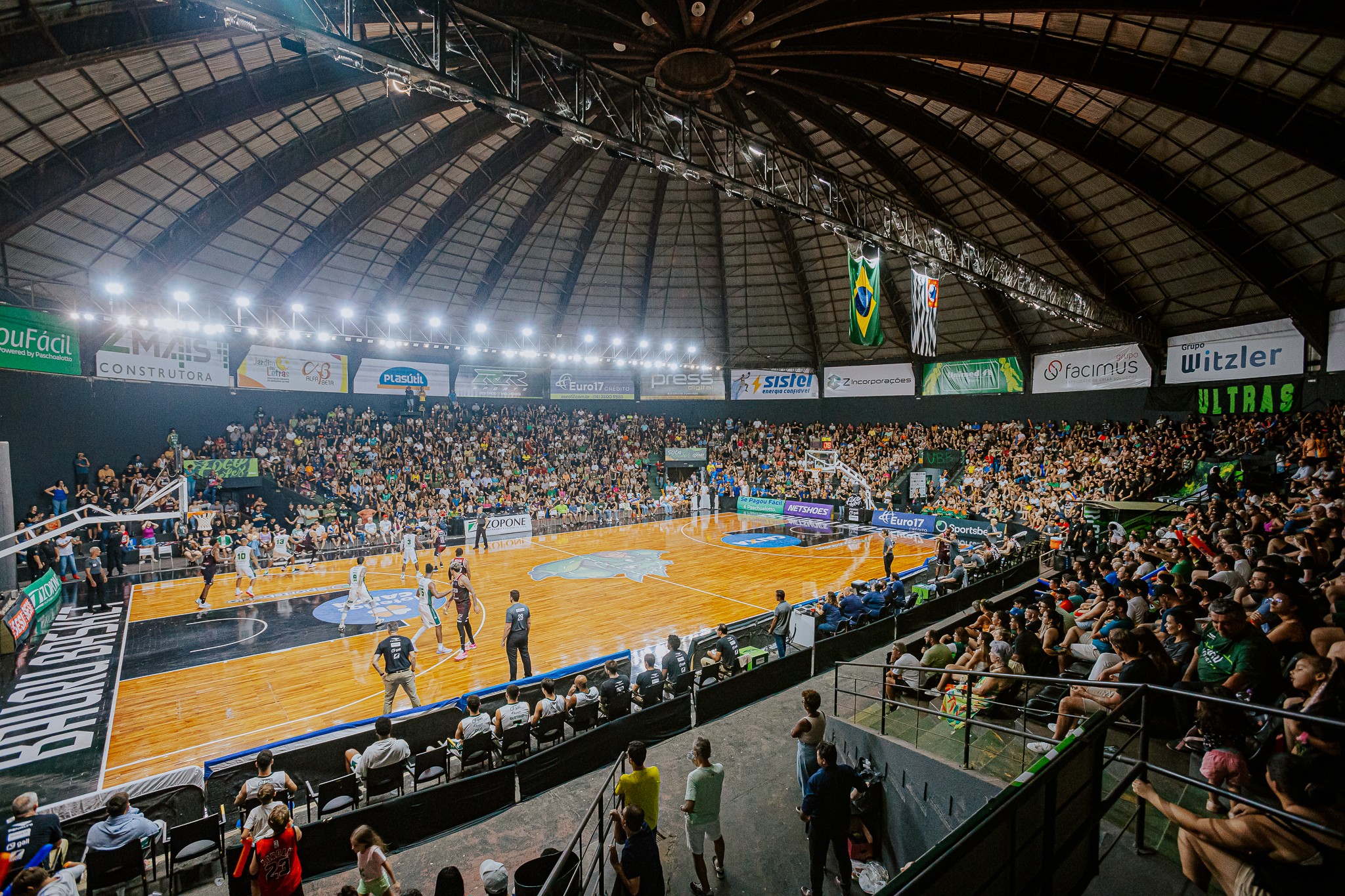 Bauru e Pinheiros duelam em busca da primeira vitória no Paulista de basquete