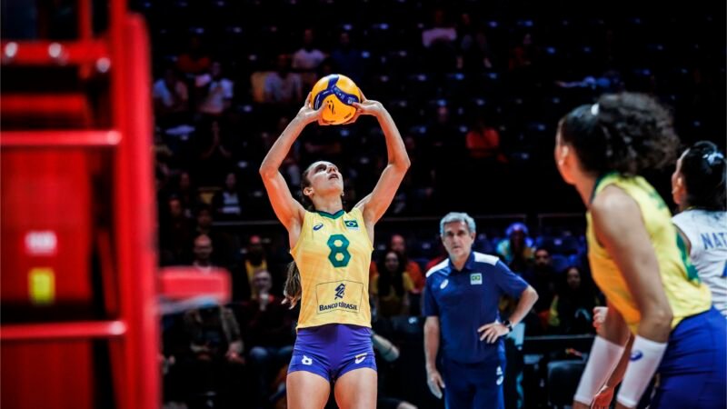 Zé Roberto dispensa Macris e Natinha e chama mais três jogadoras para a seleção de vôlei