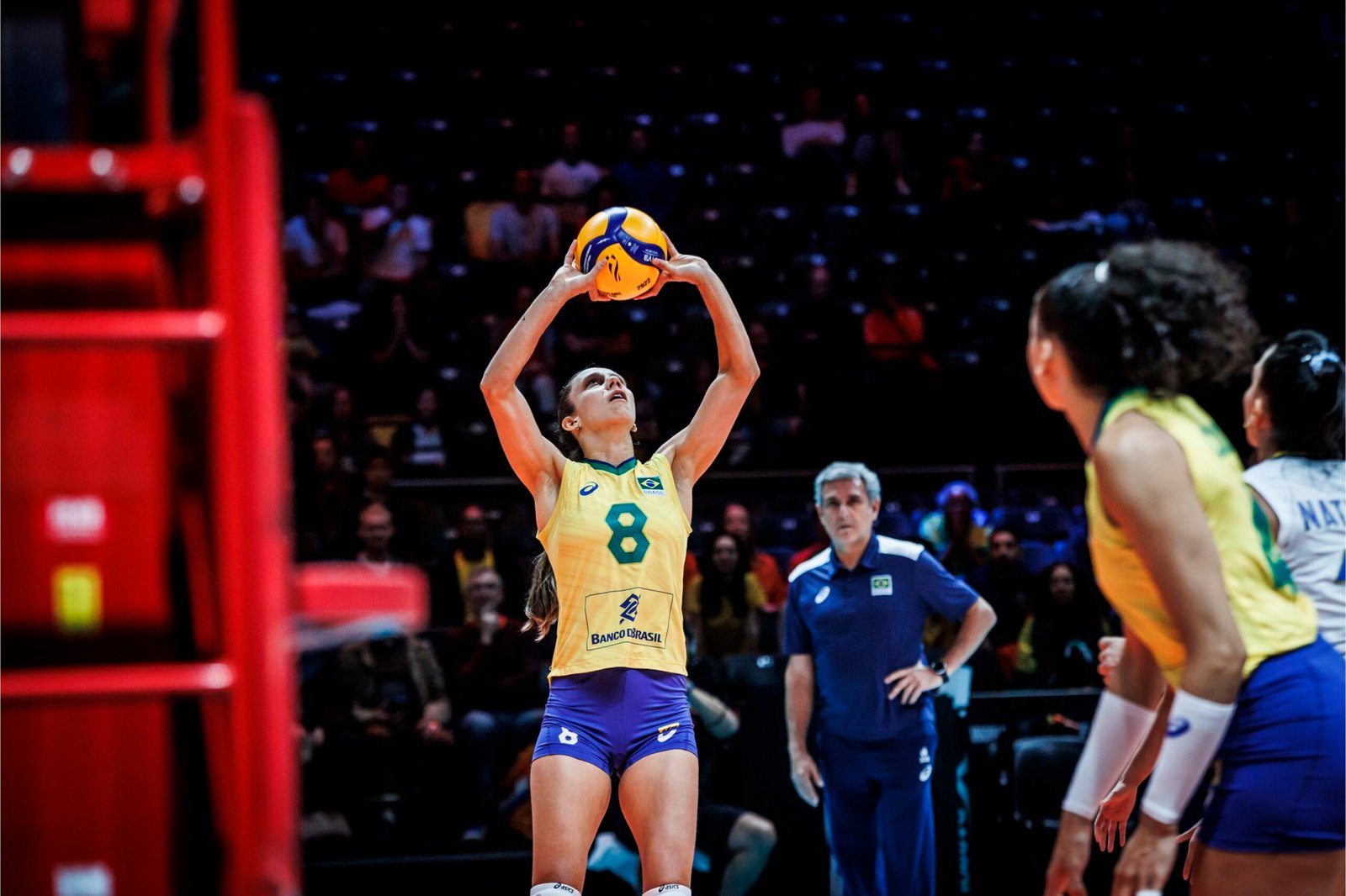 Zé Roberto dispensa Macris e Natinha e chama mais três jogadoras para a seleção de vôlei
