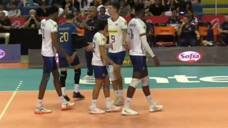 Brasil domina e vence Paraguai em estreia da Copa Sul-Americana de Vôlei