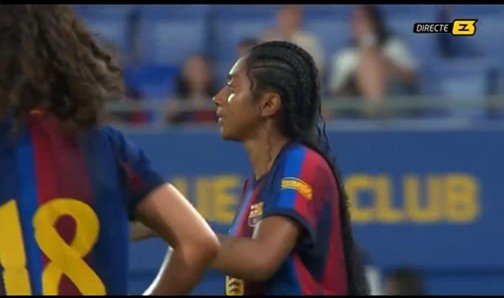 Kerolin estreia no Barcelona Feminino em amistoso contra o Montpellier