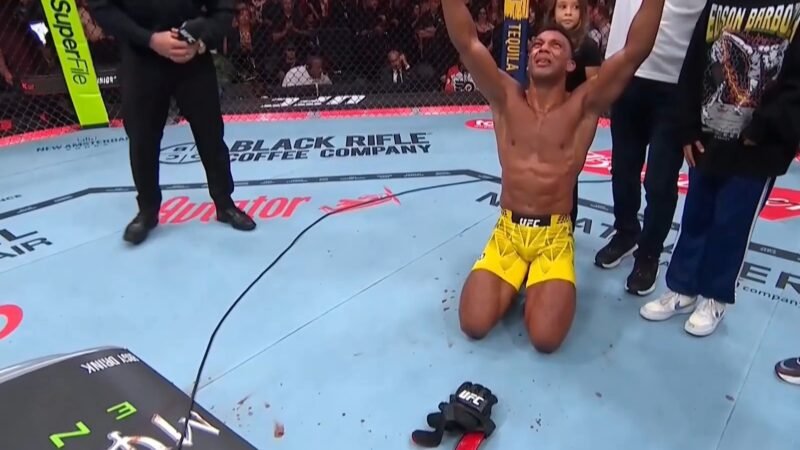 UFC 330: Edson Barboza perde para argentino e anuncia aposentadoria