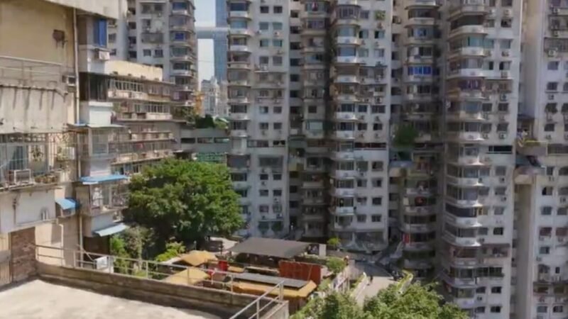 Prédios que desafiam a gravidade e ruas em andares: como é viver em Chongqing, na China