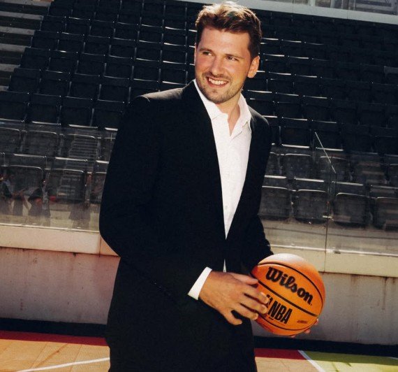 Avião fretado, pesca e golfe: a “pré-temporada” dos Lakers na Eslovênia bancada por Doncic
