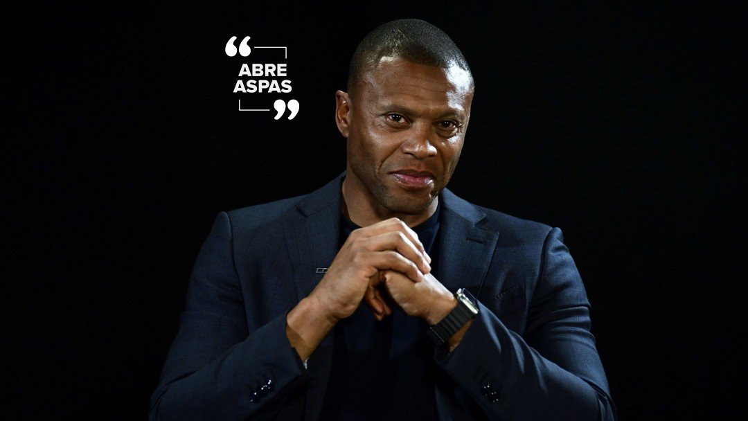 Júlio Baptista diz que Brasil precisa se adaptar ao futebol e aponta erro de Neymar: “Não entendeu”