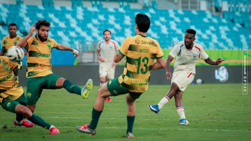 Análise: Cuiabá sai na frente, sofre empate e não aproveita superioridade numérica contra o Fortaleza