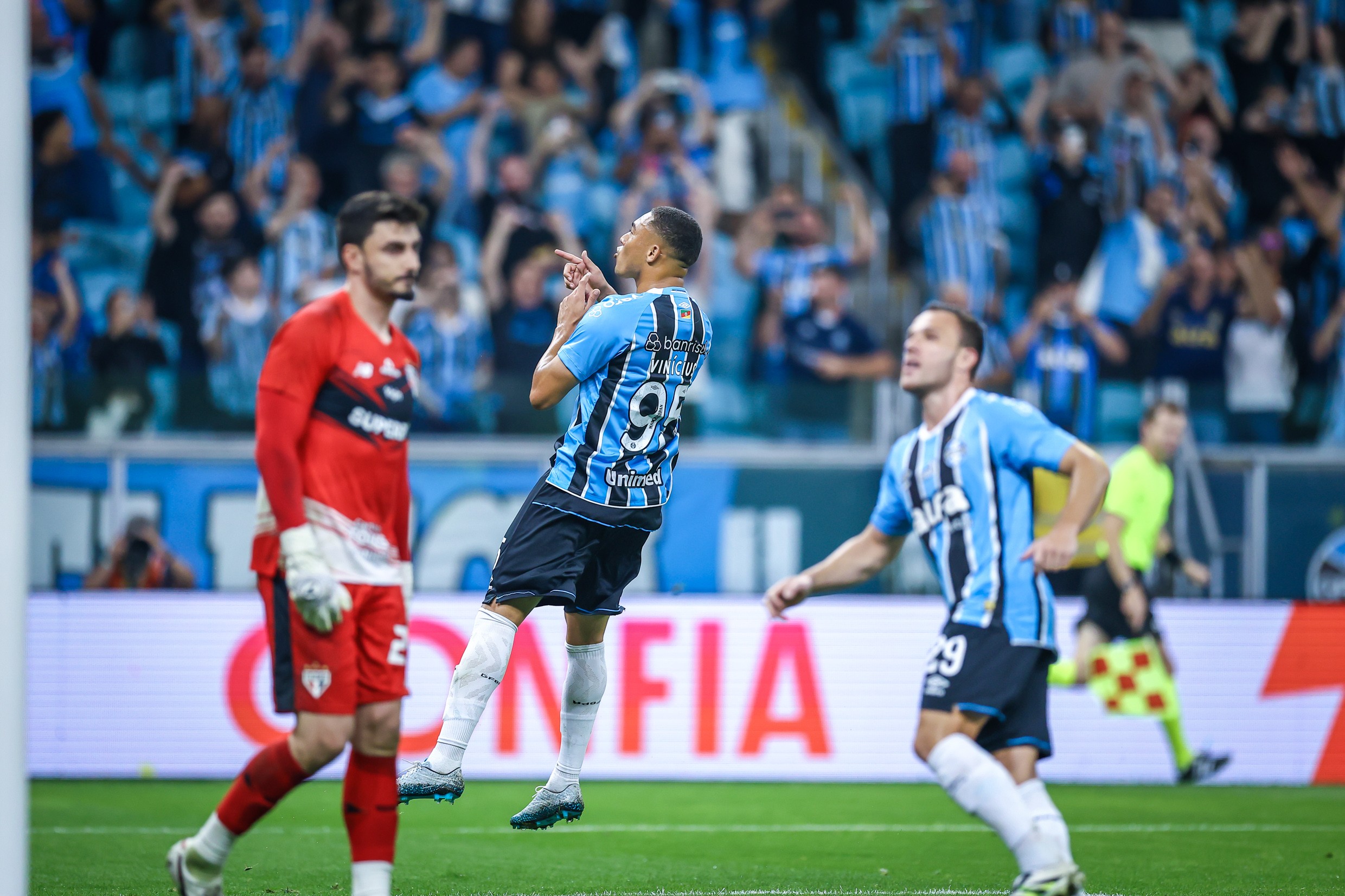 Grêmio tem apenas uma derrota para o São Paulo na Arena nos últimos dez anos; veja números