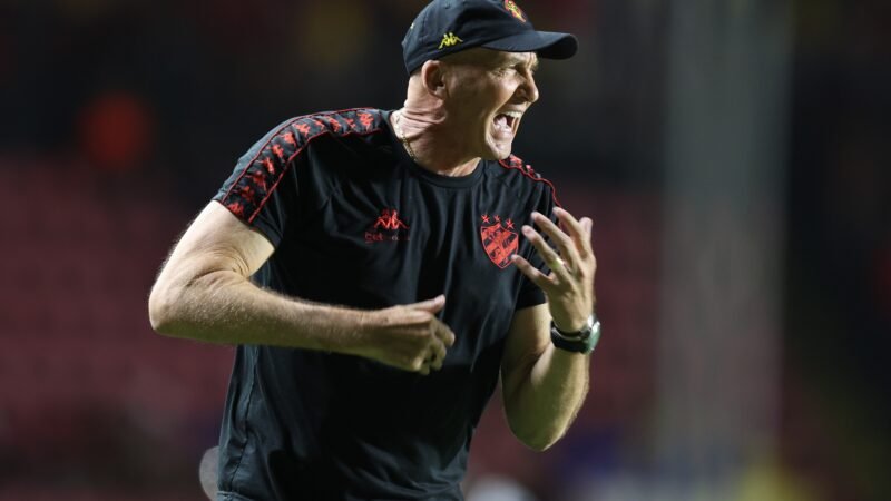 Dal Pozzo diz que Sport precisa evoluir, mas questiona: “Quem joga um grande futebol na Série B?