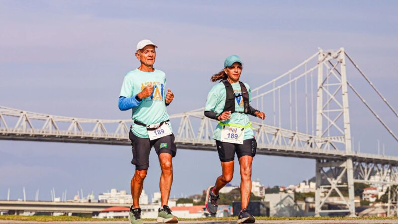 Casal de idosos bate recorde mundial com mais de 100 meias-maratonas consecutivas