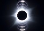 Eclipse solar total raro acontece esta semana; veja horário e como assistir