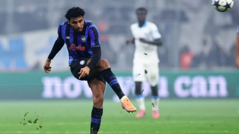 Éderson diz não entender recuo do United em transferência e nega problema em exames