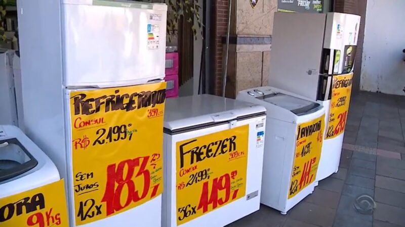 Preços com ou sem imposto: reforma tributária deixou dúvida sobre como anunciar valor de produtos