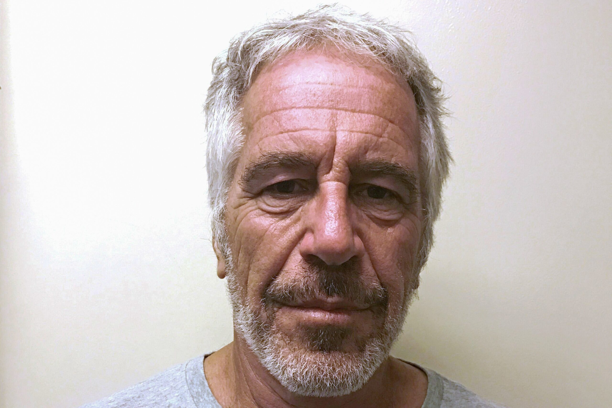 Novo México processa o governo Trump para ter acesso aos arquivos de Epstein
