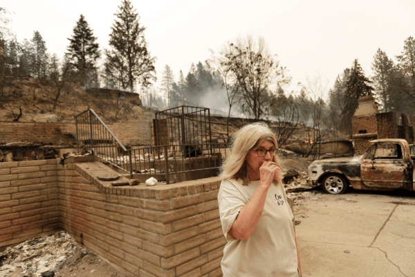 Homem é preso suspeito de provocar incêndio devastador no estado de Washington, nos EUA