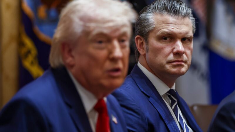 Trump e secretário de Guerra batem boca por falta de mísseis e frustração com conflito no Irã, diz jornal