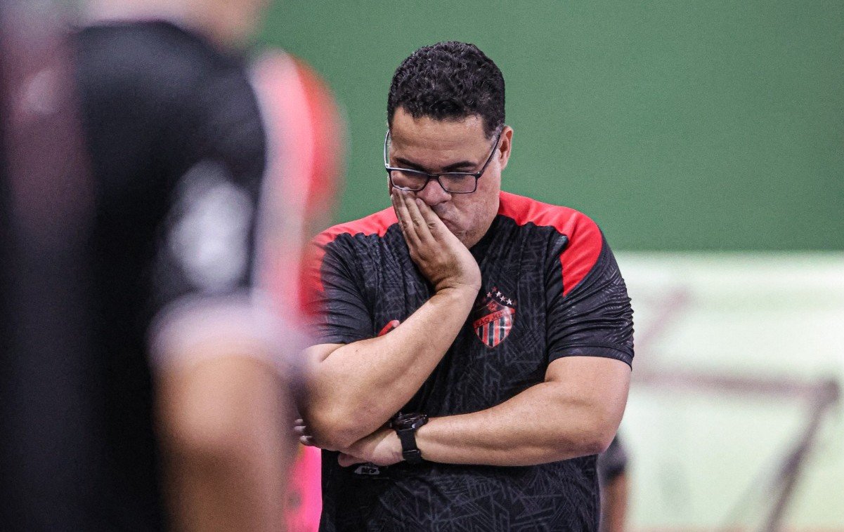 São José tenta virar a chave no Brasileiro de Futsal após saída do técnico Bastos