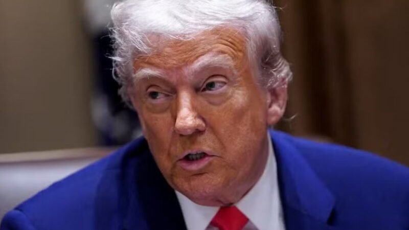 Trump suspende por três dias tarifas de 50% sobre importações canadenses