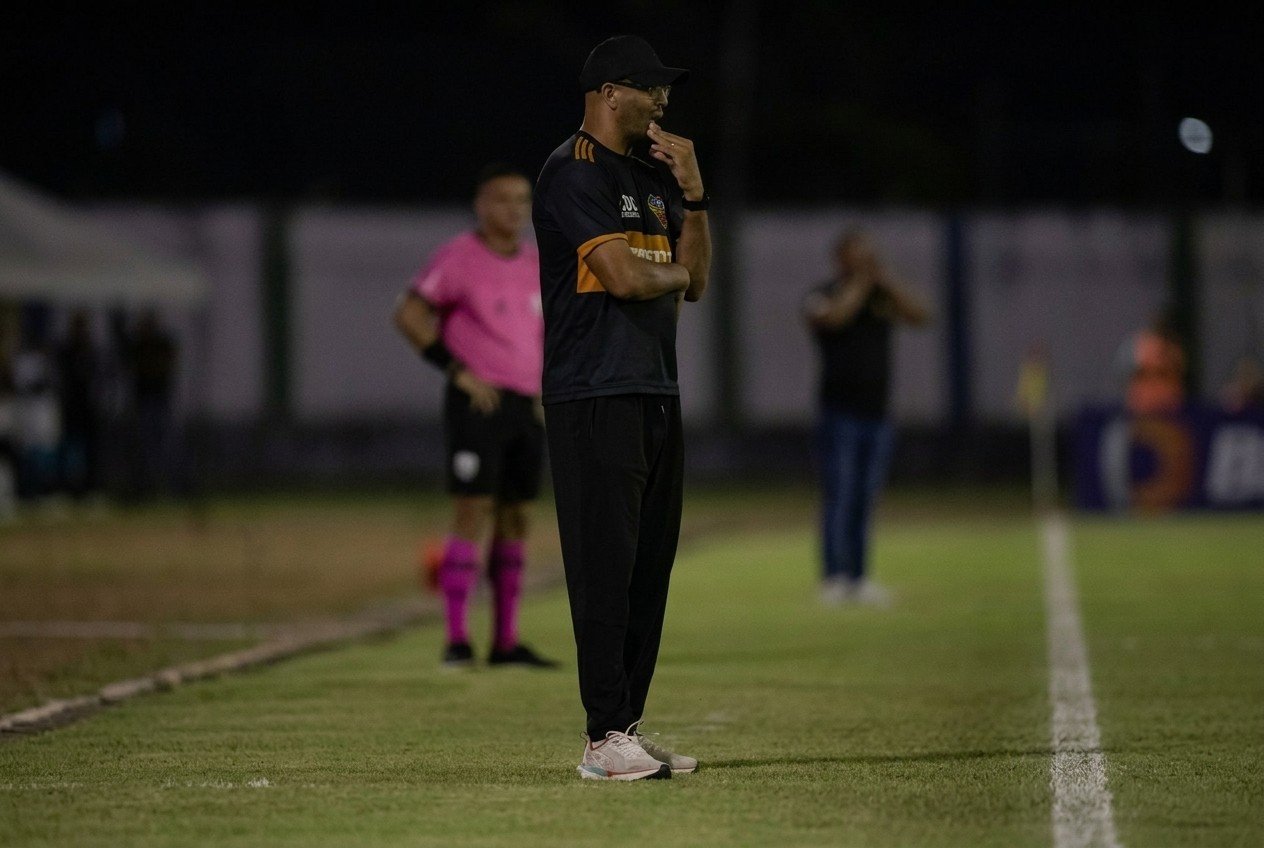 CDC demite Charles Chenko após derrota para o RB do Norte na Série B do Amazonense