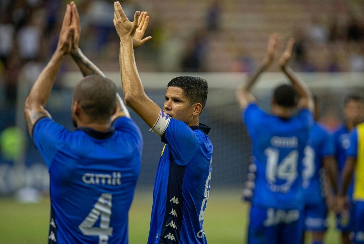 Erick Varão celebra volta do bom futebol e vantagem do Nacional-AM: “Não tem nada definido”