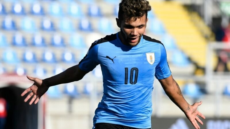 De sucessor de Suárez e Cavani a artilheiro da Série C: conheça Nico Schiappacasse