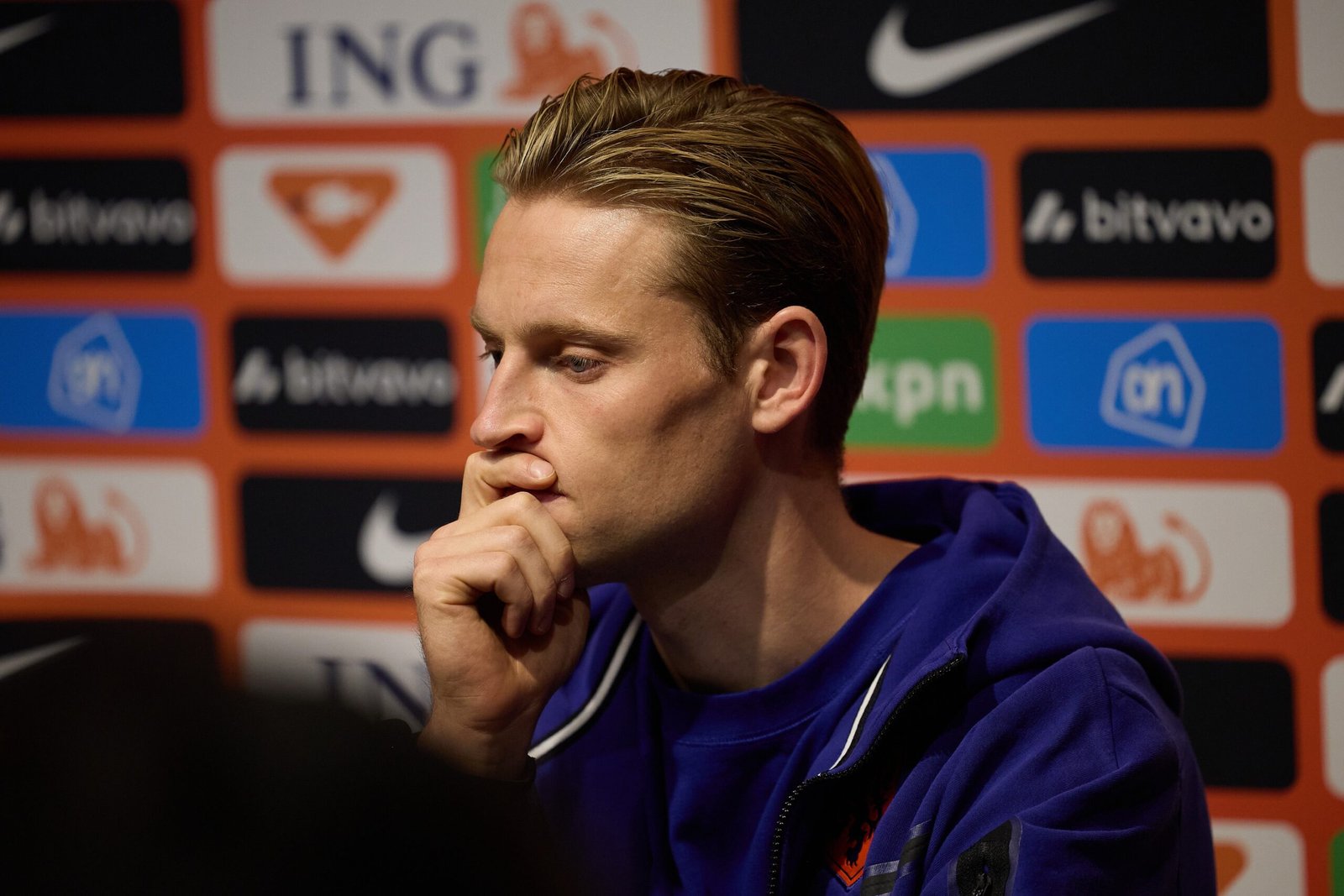 De Jong, do Barcelona, reclama de notícias falsas: “Estão prejudicando minha imagem”