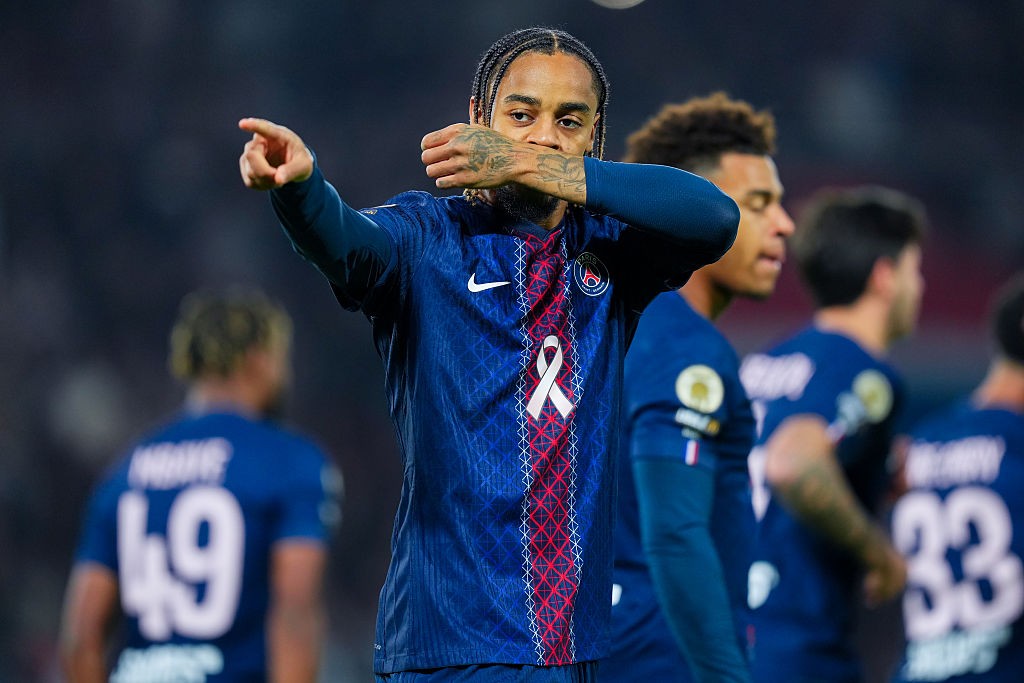 Liverpool tem Barcola como prioridade, mas PSG promete endurecer negociação