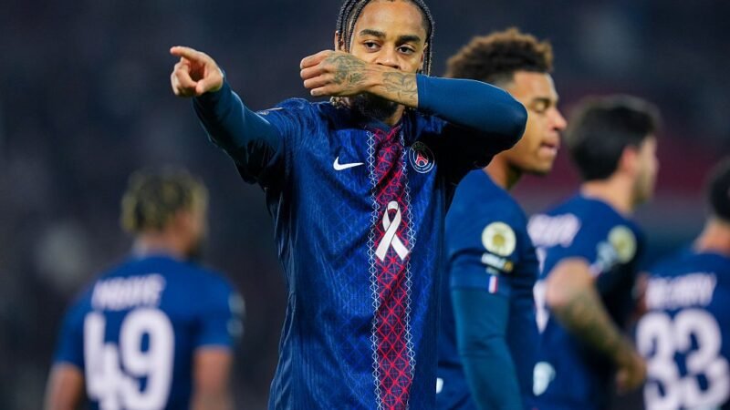 Liverpool prepara oferta de R$ 805 milhões por Barcola