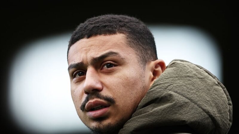 Roma faz proposta por André, ex-Fluminense, mas Wolverhampton dificulta saída do brasileiro