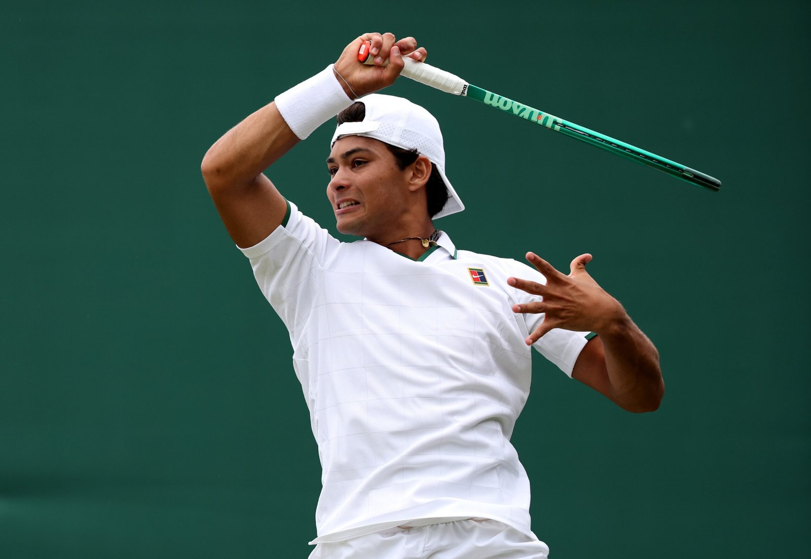 Guto Miguel cai na semi na Jamaica, mas garante resultado inédito e salto no ranking