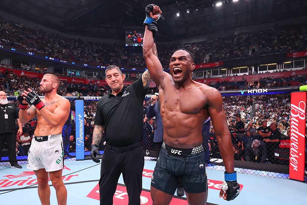 UFC: brasileiros brilham com vitórias rápidas na Sérvia