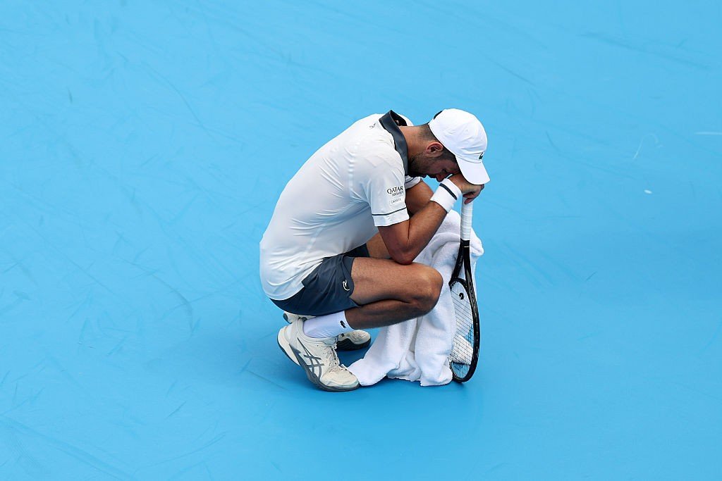 Djokovic passa mal em quadra e é eliminado na estreia do Masters 1000 de Cincinnati
