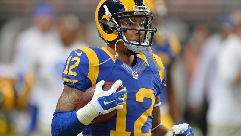 Ex-jogador da NFL é preso por fazer sexo em shopping nos EUA