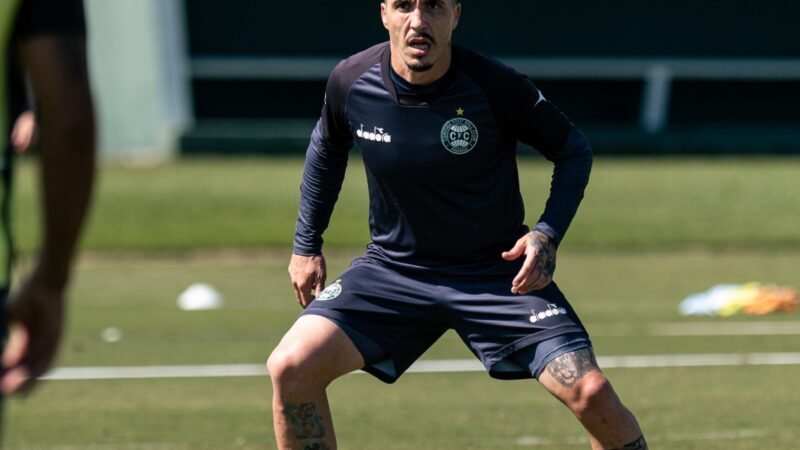 Escalação do Coritiba: Josué deve retornar contra o Corinthians