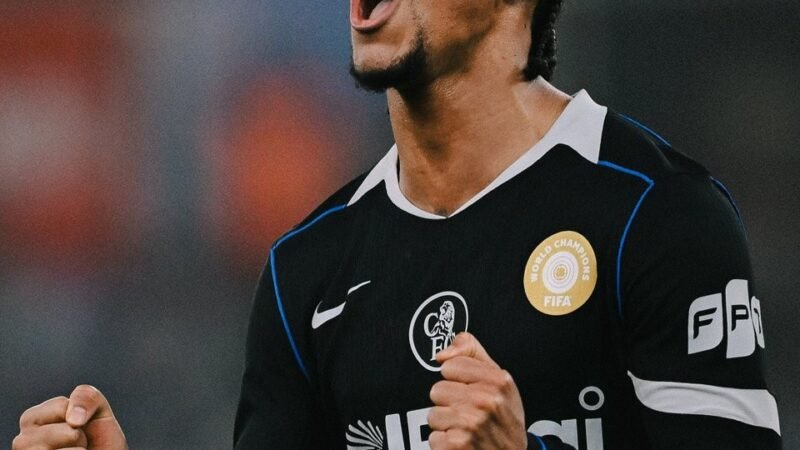 Chelsea renova com João Pedro até 2033 e estanca assédio do mercado