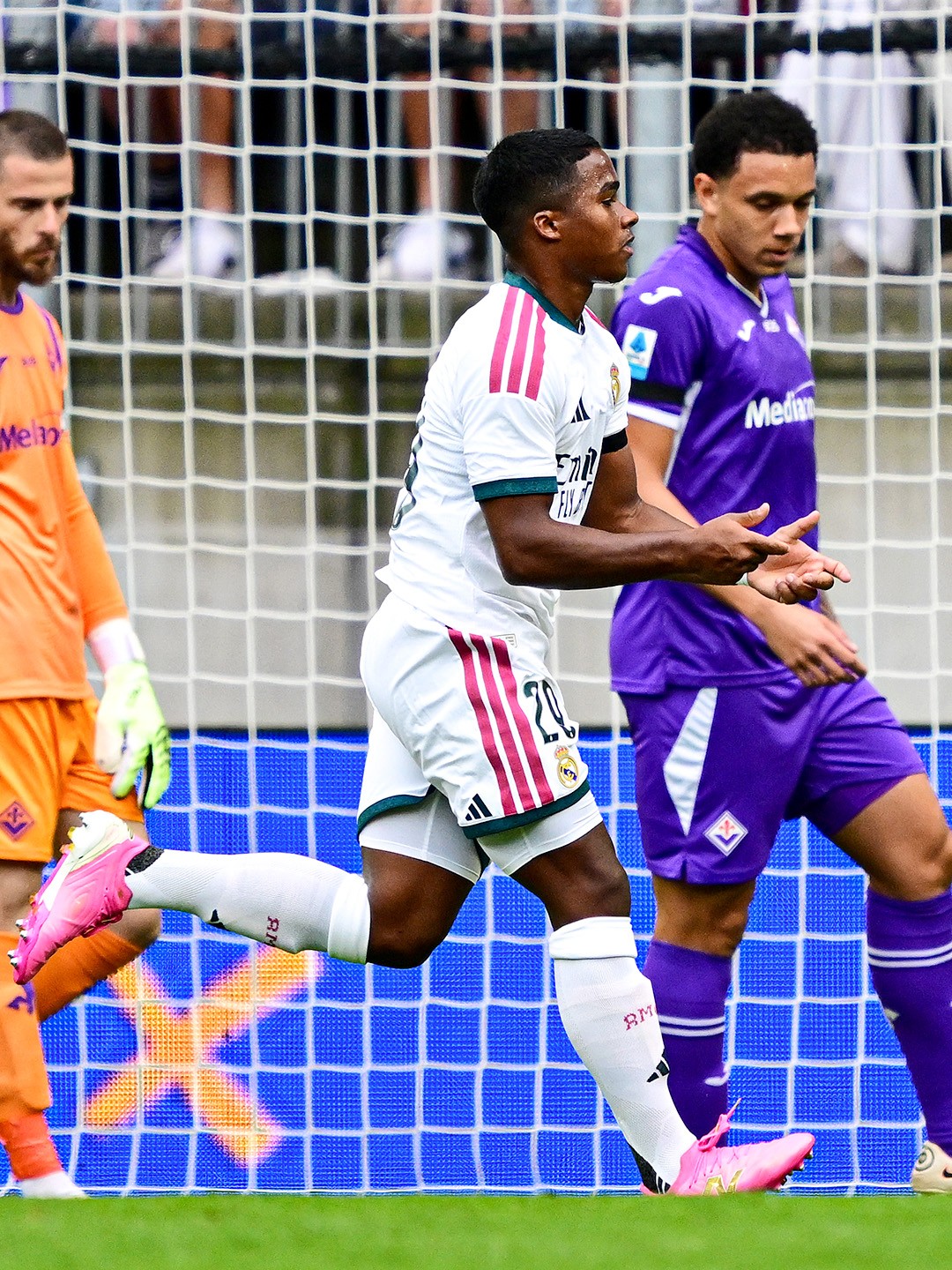Endrick marca na estreia da pré-temporada pelo Real Madrid