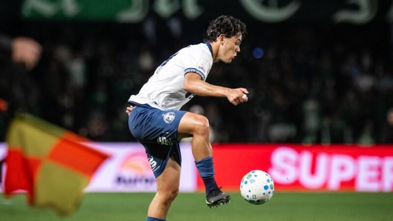 Atuações do Coritiba: JP Chermont brilha com assistências contra o Corinthians; dê suas notas