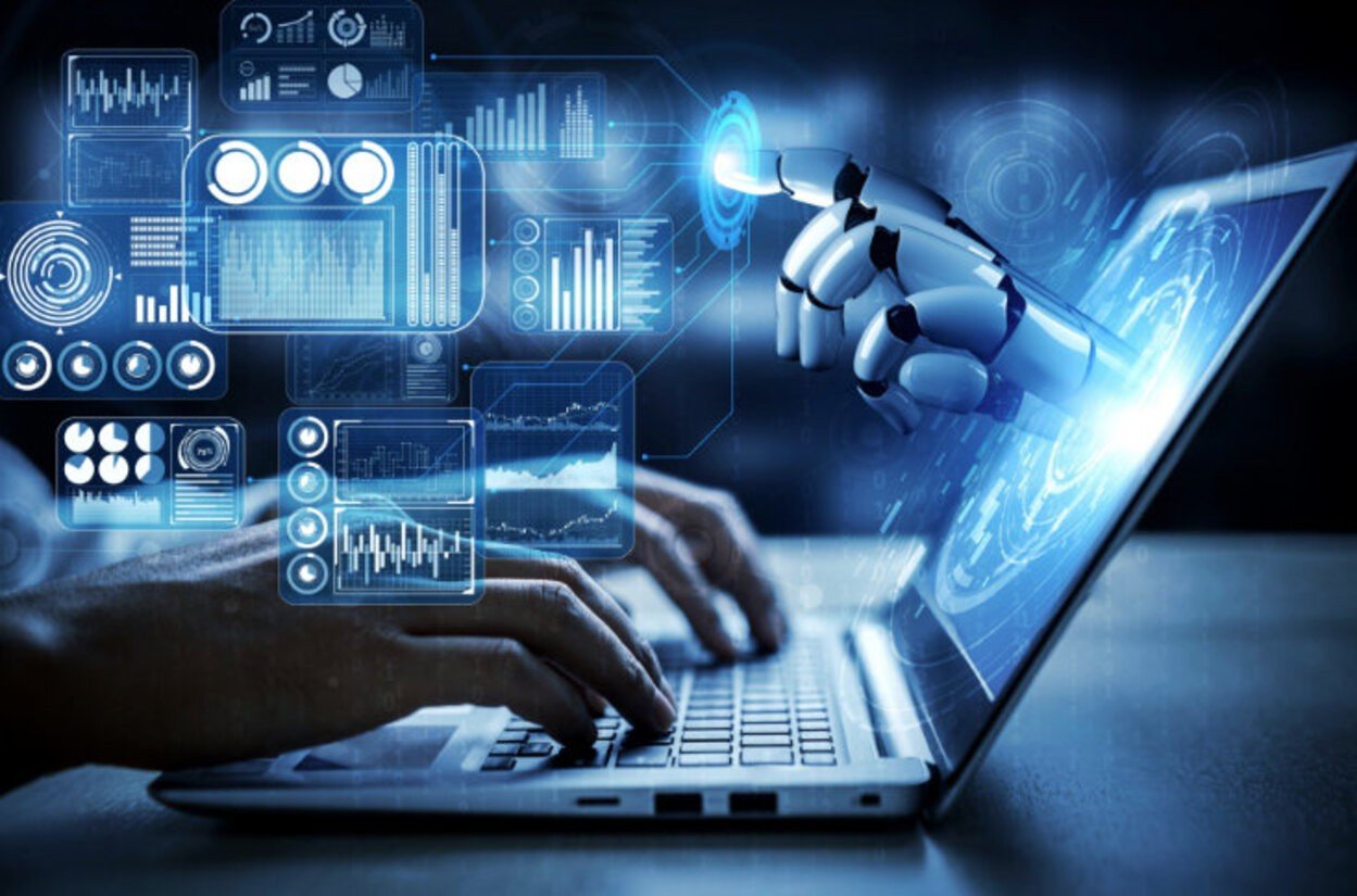 Veja os 5 profissionais de tecnologia mais disputados pelos bancos; setor investirá R$ 3 bilhões em IA