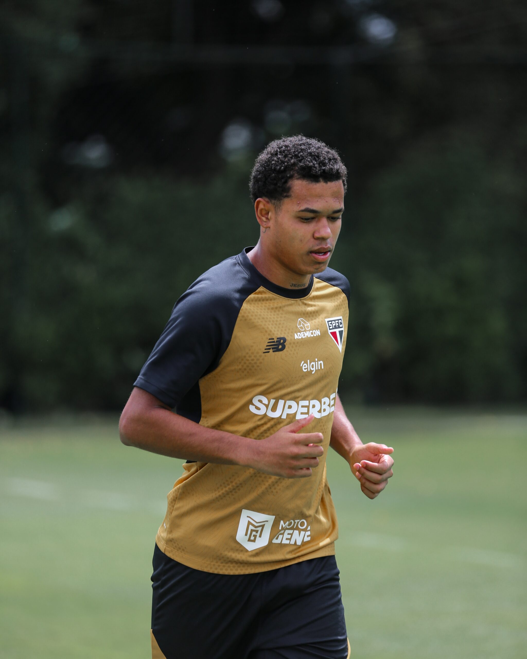 São Paulo encaminha empréstimo de Paulinho para o Torreense, de Portugal