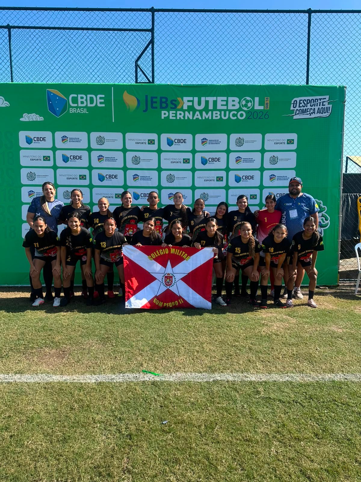 Colégio Militar Dom Pedro II fica com a prata na Série Prata do futebol feminino nos JEBs Sub-18