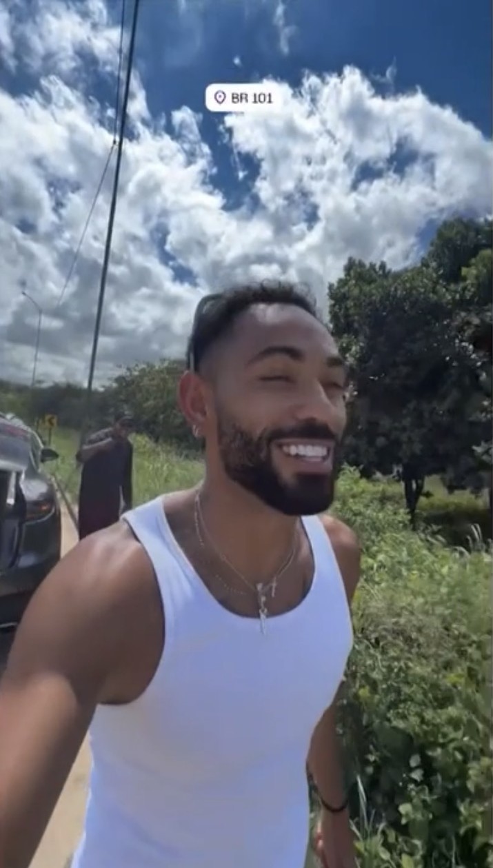 Matheus Cunha passa por perrengue na estrada durante férias na Paraíba e é “salvo” por fã