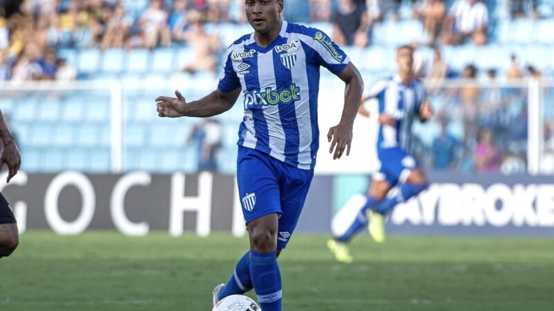Treze anuncia o meia Victor Alves, ex-Avaí, e chega à 2ª contratação para a Copa Paraíba 2026