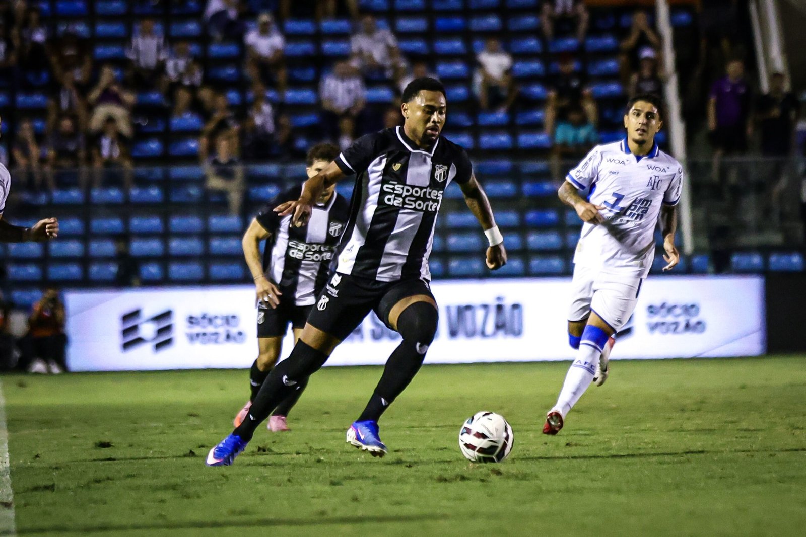 De titular a não utilizado: Wendel Silva perde espaço e não deve jogar mais pelo Ceará em 2026