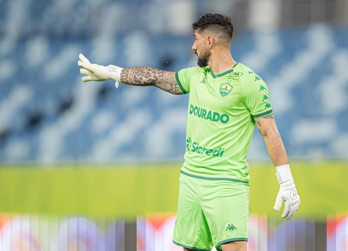 Marcelo Carné sofre ruptura do tendão do adutor e desfalca o Cuiabá em 2026