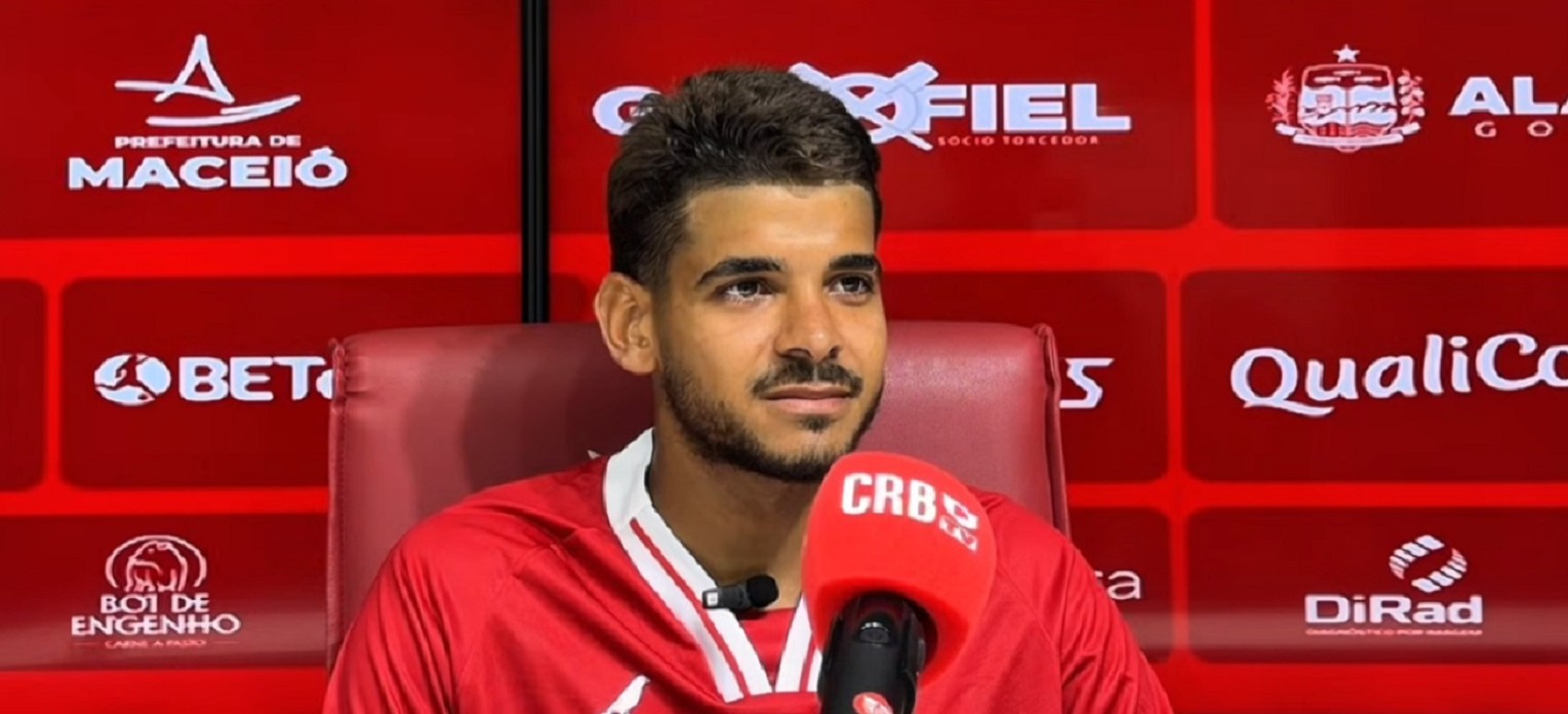 De olho em vaga no CRB, João Neto elogia trabalho de Fábio Matias: “Traz nova dinâmica”