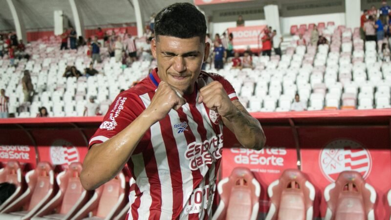 Técnico do Náutico pede cautela com jovens que decidiram últimos jogos: “Ganham menos de R$ 3 mil”