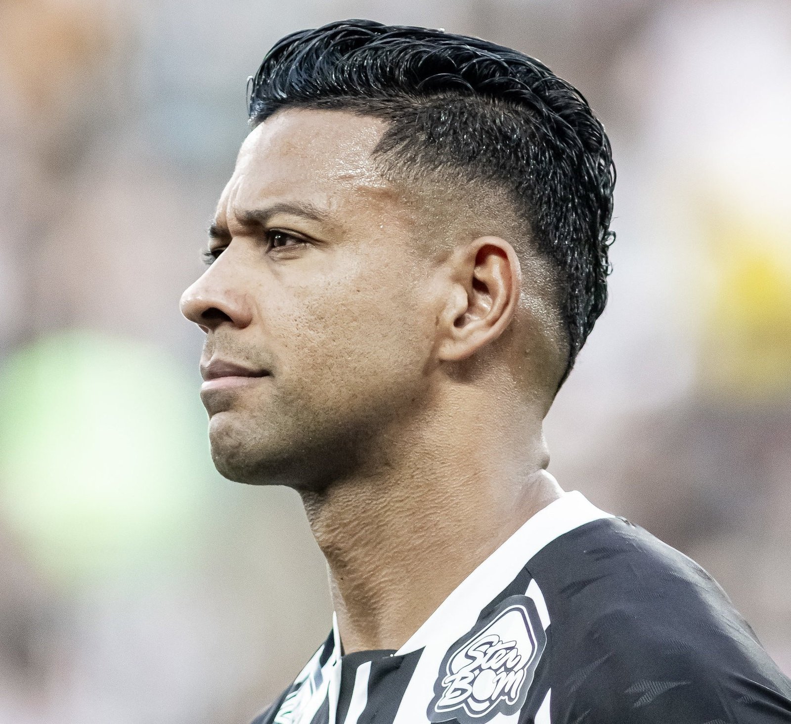 Wallyson lamenta eliminação, mas valoriza acesso e campanha do ABC