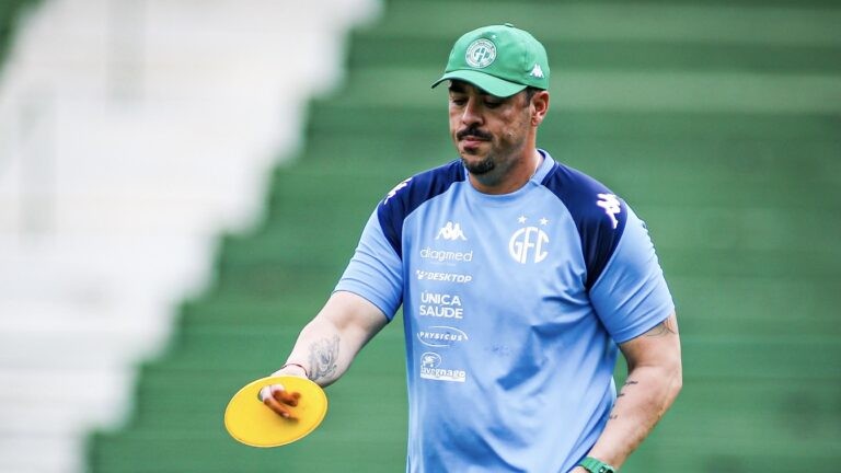 De treinador a auxiliar: Marcelo Marelli explica mudança de função no Guarani