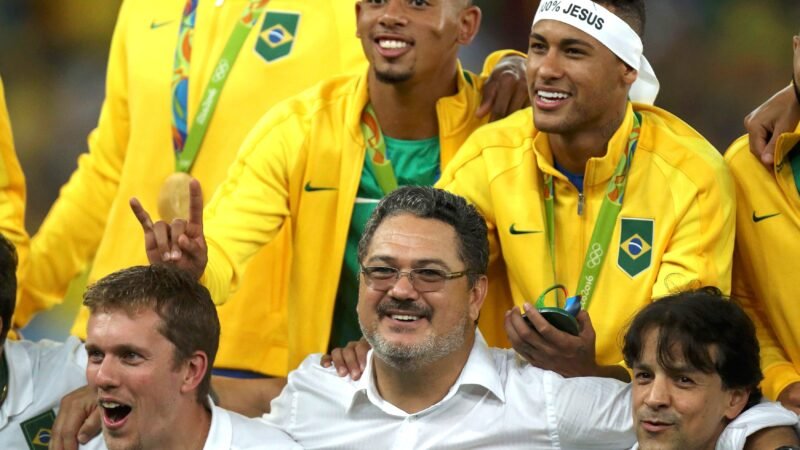 Dez anos após o ouro, Micale se rende a Neymar e analisa declínio de Luan
